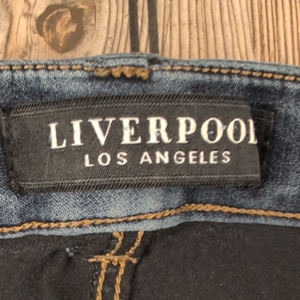 Liverpool Los Angeles "The Skinny" Jeggings - Size 16/33​ - Picture 7 of 15